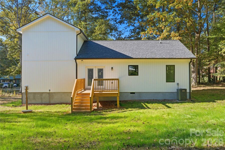 Exterior details and patio area of a home in , Winston-Salem (Image 21).