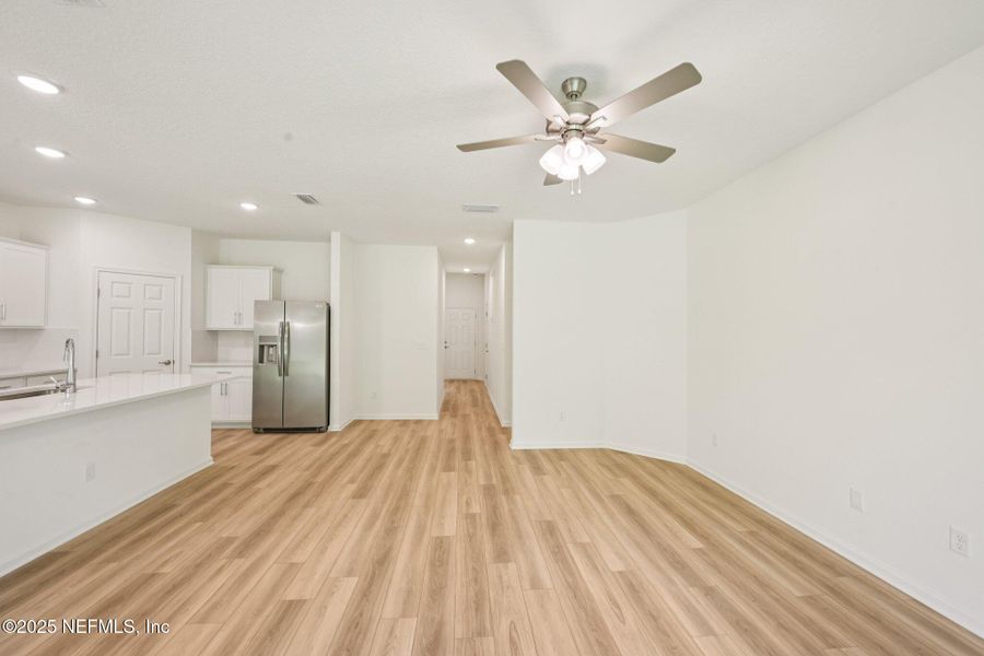 Spacious, unfurnished interior of a new home in Panther Creek, Jacksonville (Image 16). Spacious, unfurnished interior of a new home in Panther Creek, Jacksonville (Image 16).