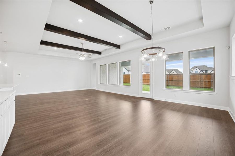 Spacious, unfurnished interior of a new home in Terraces – Classics, Rockwall (Image 14). Spacious, unfurnished interior of a new home in Terraces – Classics, Rockwall (Image 14).