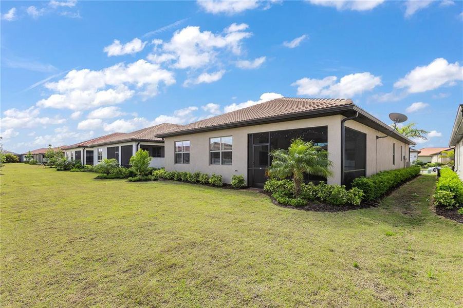 Exterior details and patio area of a home in , Nokomis (Image 20).