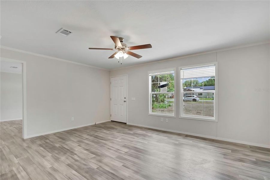 Spacious, unfurnished interior of a new home in , Hernando (Image 29).