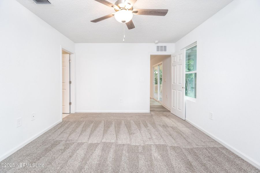 Spacious, unfurnished interior of a new home in , St. Augustine (Image 17).