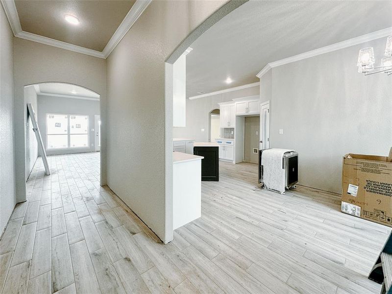 Spacious, unfurnished interior of a new home in , Hewitt (Image 18).