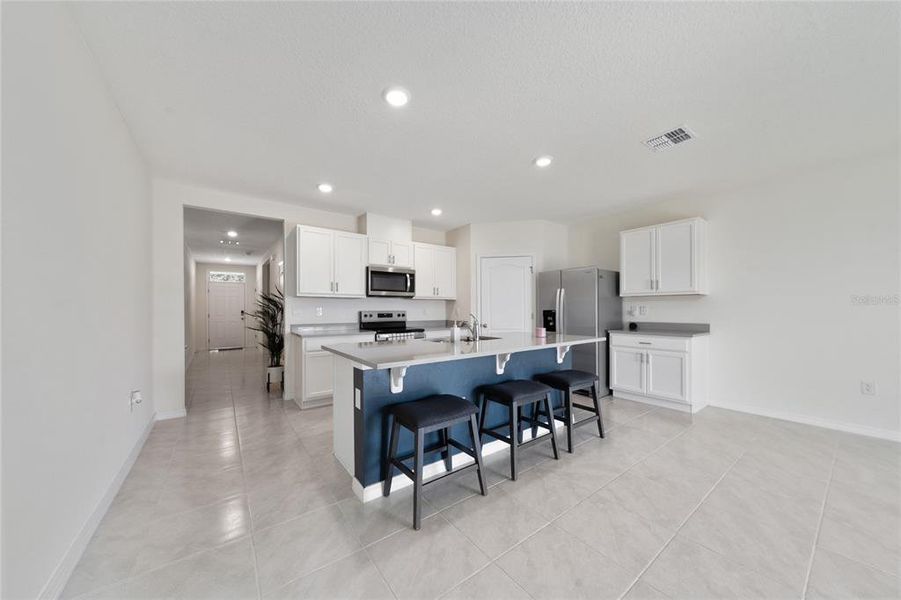 Furnished interior view inside a new home in , Umatilla (Image 19).
