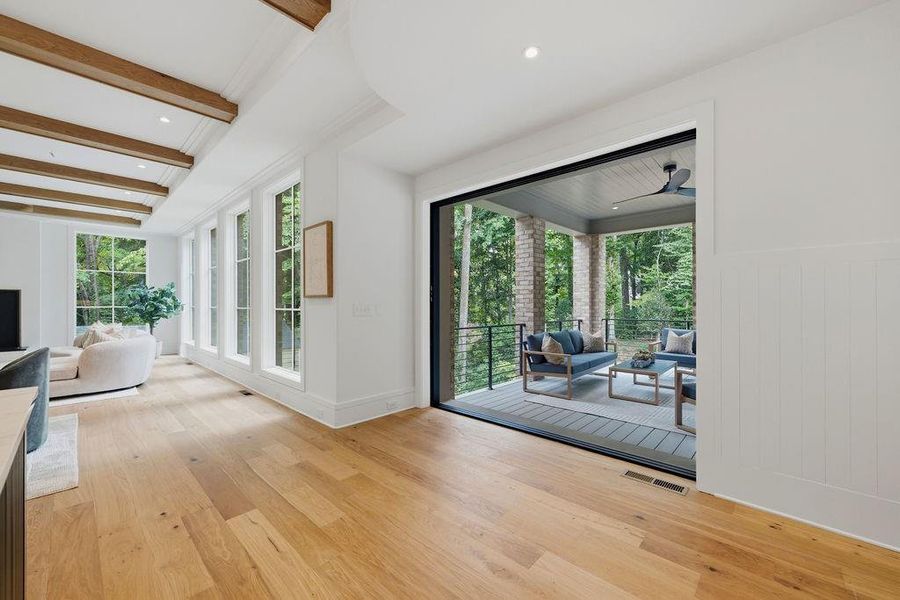 Spacious, unfurnished interior of a new home in , Atlanta (Image 25).