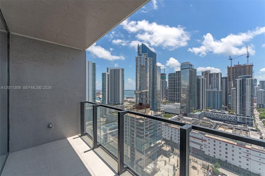 Condo located in Miami, FL showcasing its design and architecture (Image 28).