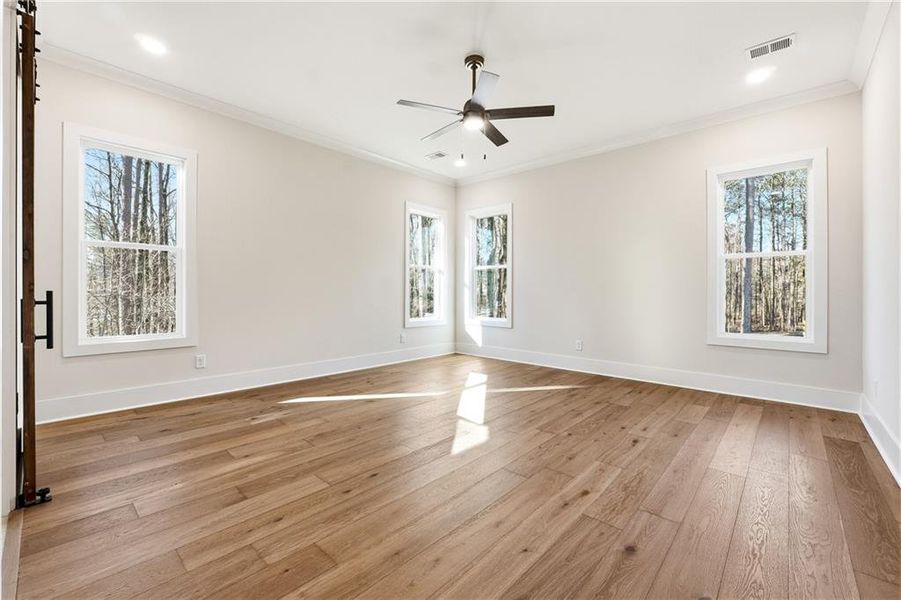 Spacious, unfurnished interior of a new home in , Marietta (Image 35).
