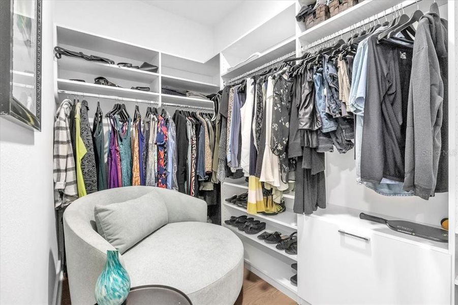 Furnished interior view inside a new home in , Venice (Image 59).