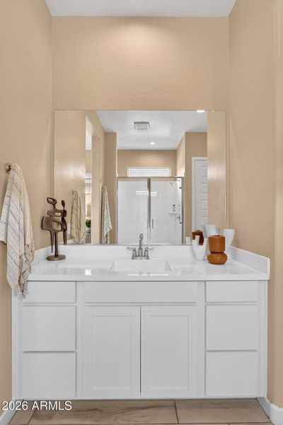 27-web-or-mls-589965 Dutchman Dr