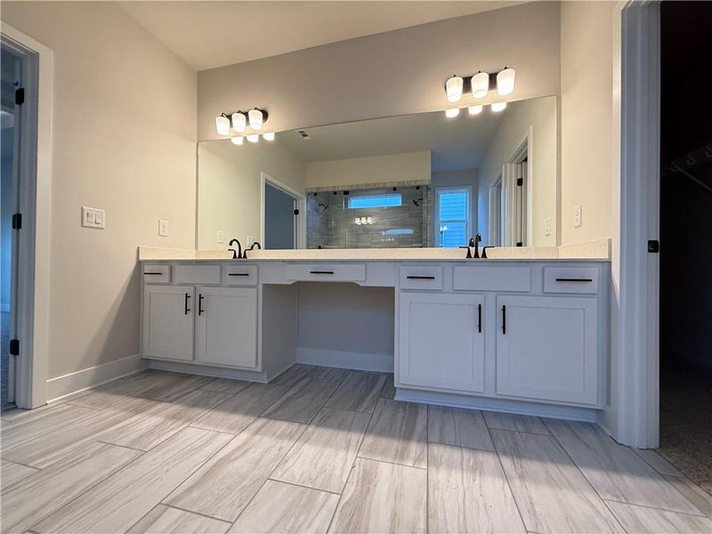 Furnished interior view inside a new home in Ponderosa Farms Manor, Gainesville (Image 9).