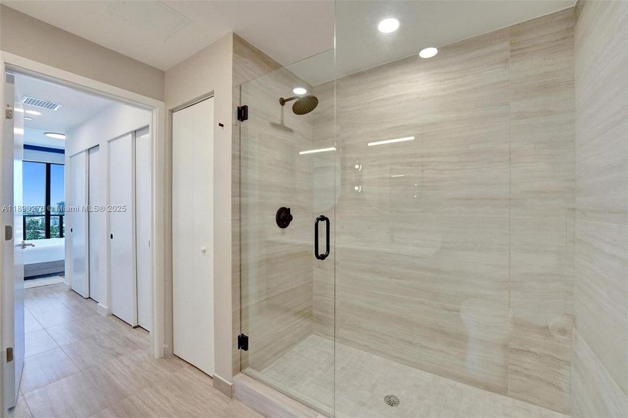 Image 32 of a home in .