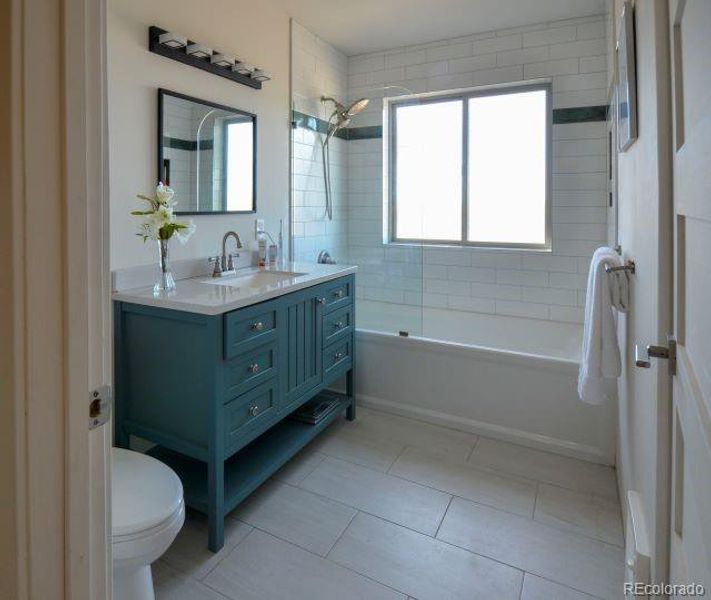 Furnished interior view inside a new home in , Crestone (Image 4).