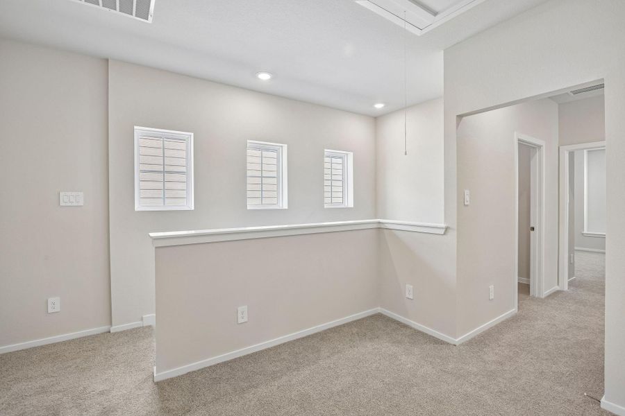 Spacious, unfurnished interior of a new home in Pinewood Trails - City Series, Atascocita (Image 25). Spacious, unfurnished interior of a new home in Pinewood Trails - City Series, Atascocita (Image 25).