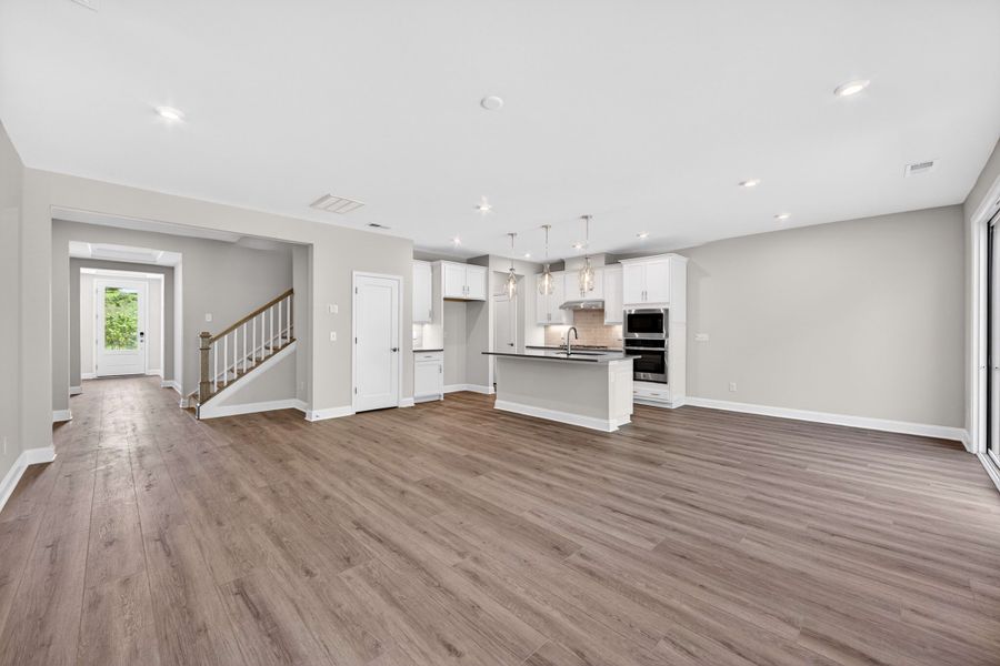 Spacious, unfurnished interior of a new home in Southbridge, Fort Mill (Image 16).