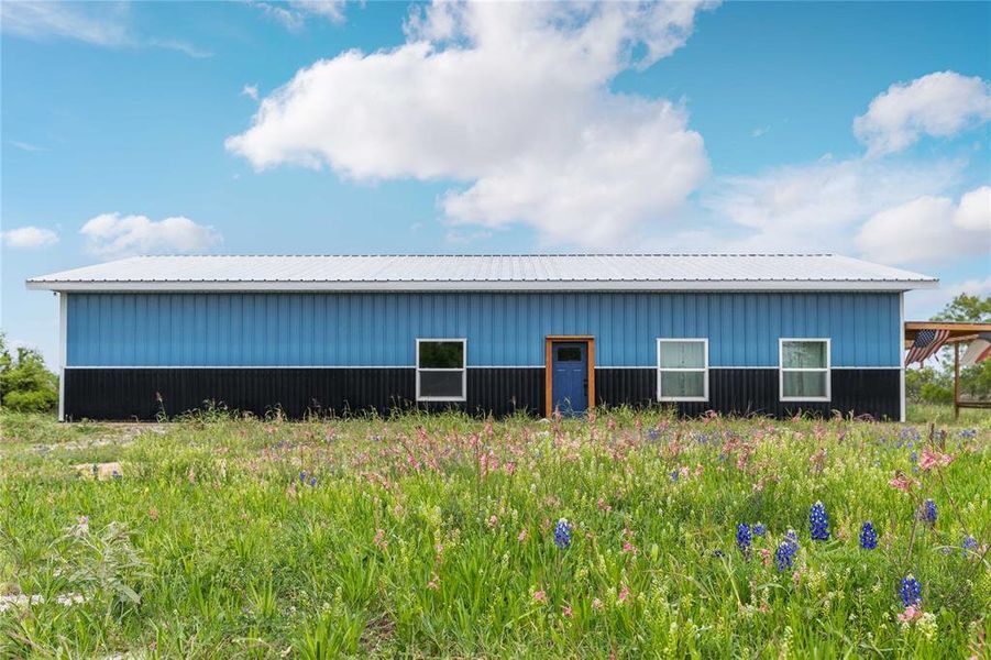 Exterior details and patio area of a home in , Bangs (Image 23).