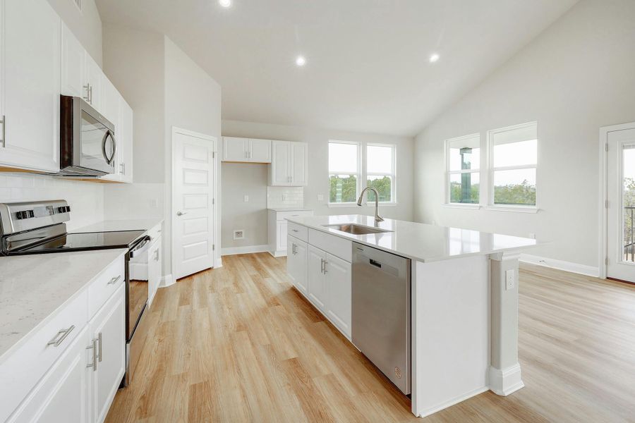 Image 10 of a home in Lago Vista.