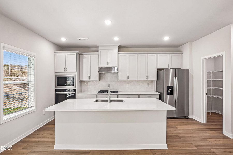 5 - Kitchen 5 - Kitchen