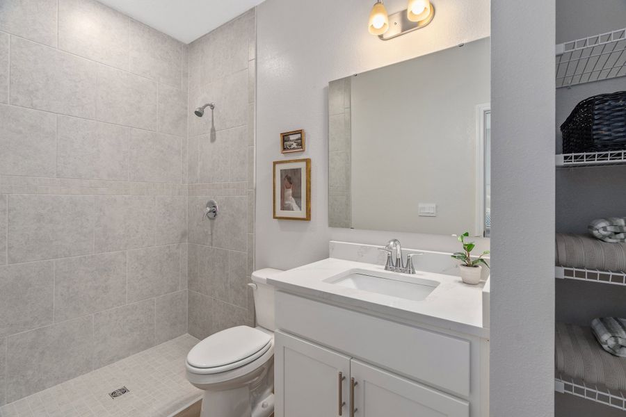 Representative furnished interior of a home built from the Miramar by Maronda Homes in Bellview Pointe, Bellview (Image 31).