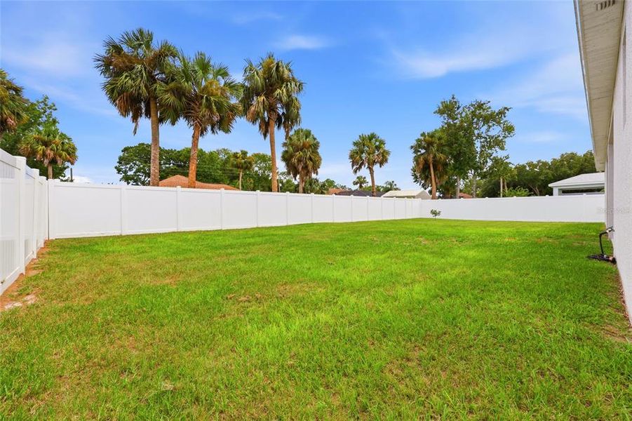 Exterior details and patio area of a home in , Palm Coast (Image 25).