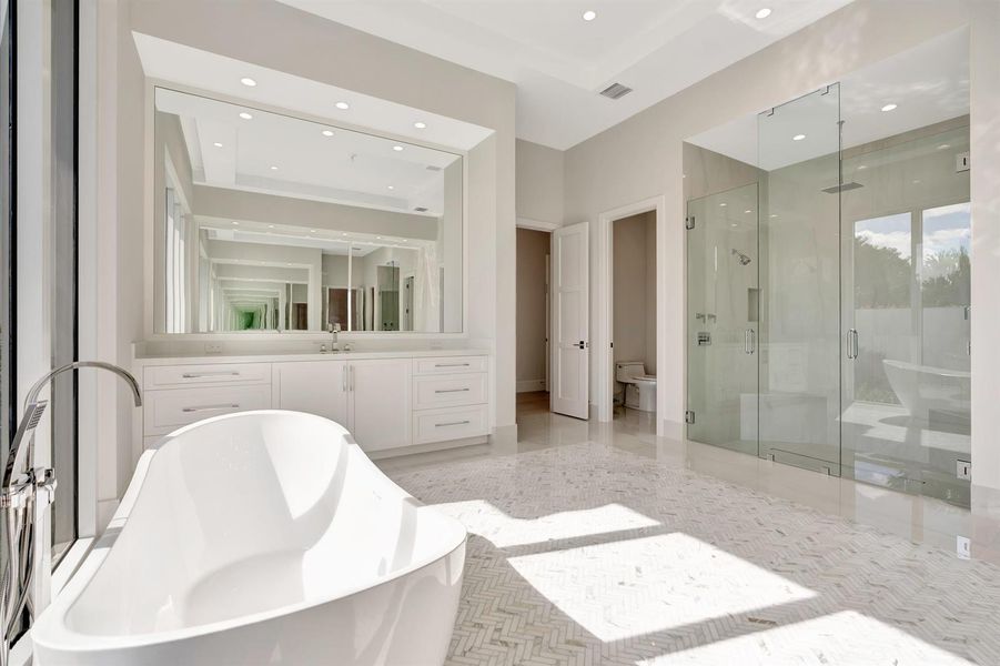 12' Ceilings 12' Ceilings