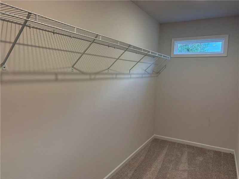 Spacious, unfurnished interior of a new home in Longview Run, Decatur (Image 8).