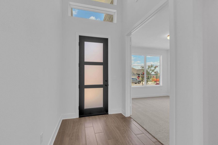 Spacious, unfurnished interior of a new home in Nolina, Georgetown (Image 19).