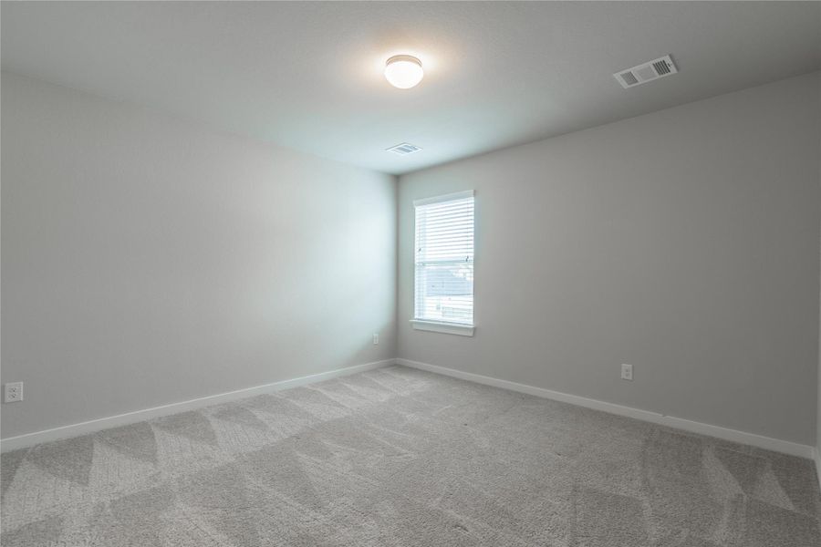 Spacious, unfurnished interior of a new home in Morton Creek Ranch, Katy (Image 24).