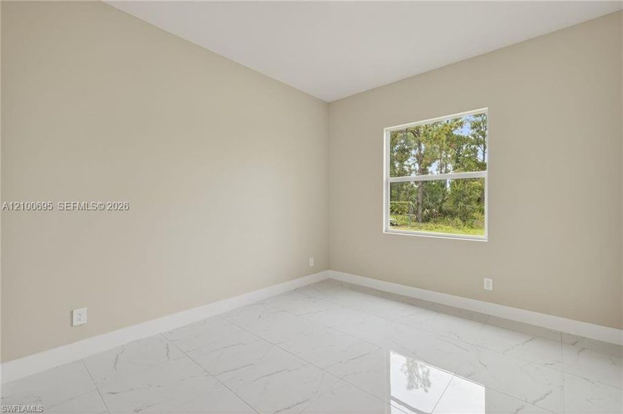 Spacious, unfurnished interior of a new home in , Lehigh Acres (Image 17).