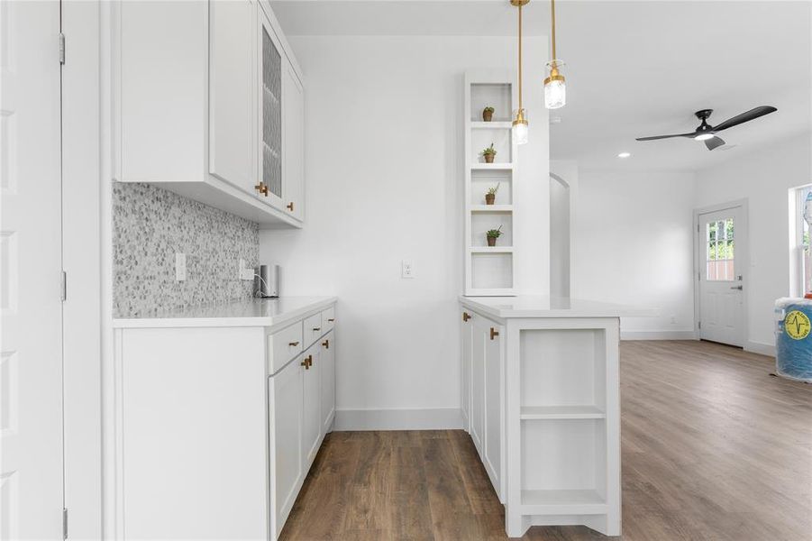 Furnished interior view inside a new home in , Dallas (Image 13). Furnished interior view inside a new home in , Dallas (Image 13).