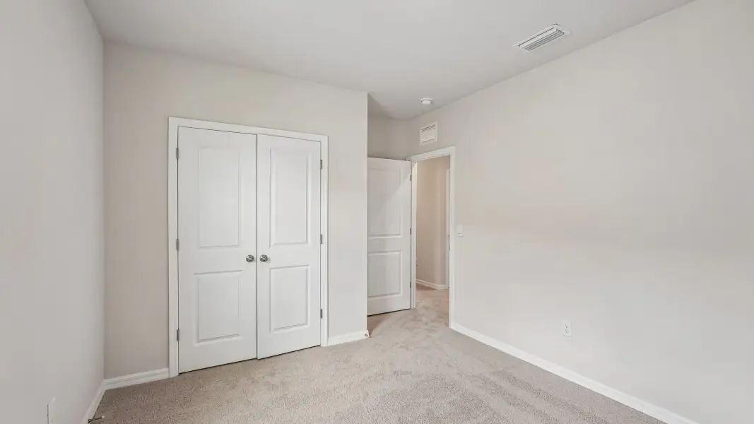 Spacious, unfurnished interior of a new home in Seaire, Parrish (Image 22).