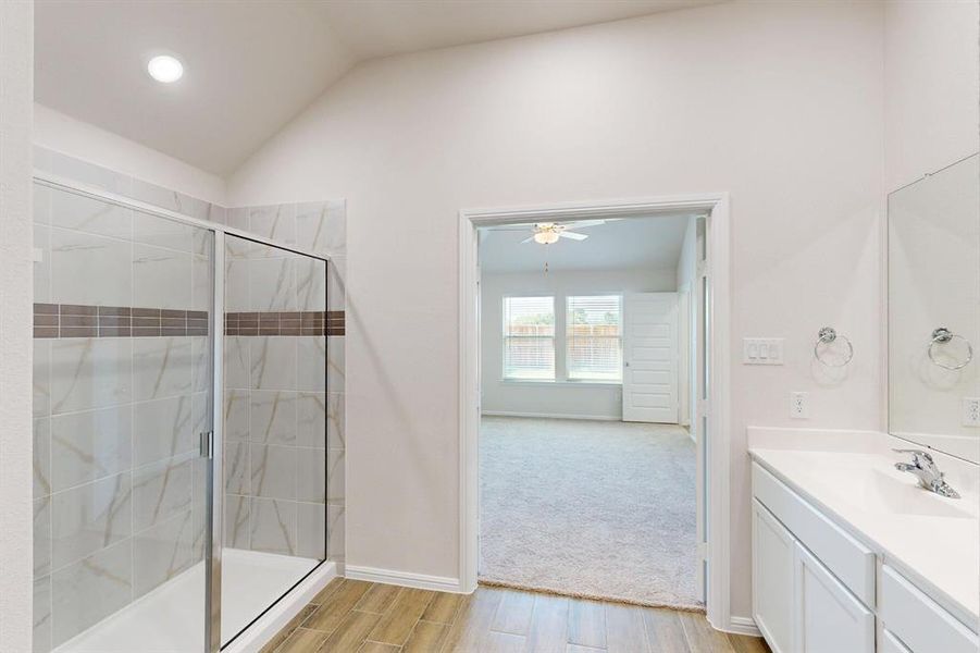 Image 33 of a home in Meadow Park. Image 33 of a home in Meadow Park.