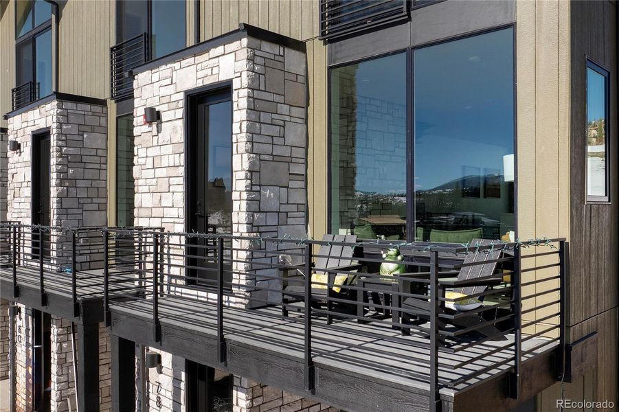 Exterior details and patio area of a home in , Winter Park (Image 3).