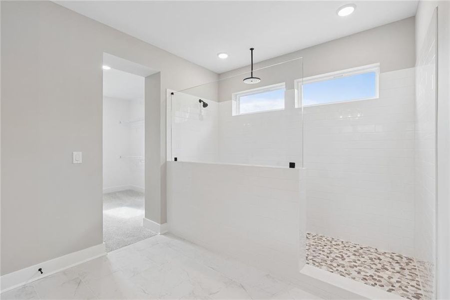 Spacious, unfurnished interior of a new home in Settingdown Farms, Cumming (Image 10).