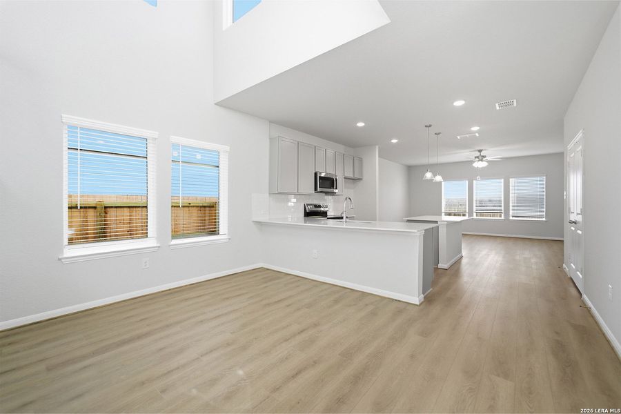 Spacious, unfurnished interior of a new home in Cloud Country, New Braunfels (Image 23). Spacious, unfurnished interior of a new home in Cloud Country, New Braunfels (Image 23).