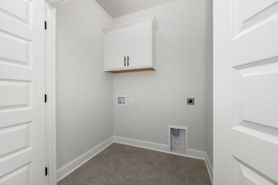 Spacious, unfurnished interior of a new home in Saddlebrook, Murfreesboro (Image 21). Spacious, unfurnished interior of a new home in Saddlebrook, Murfreesboro (Image 21).