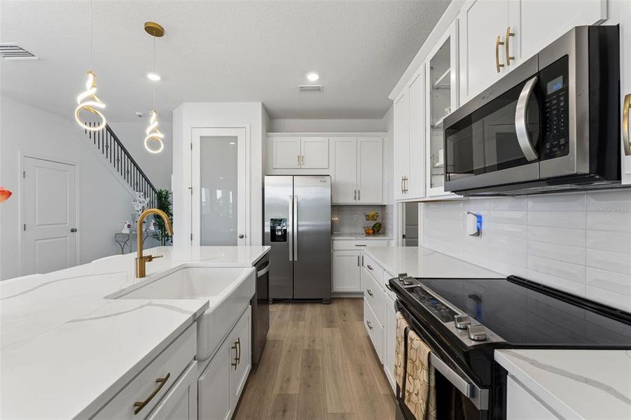 Furnished interior view inside a new home in Hills of Minneola, Minneola (Image 27).