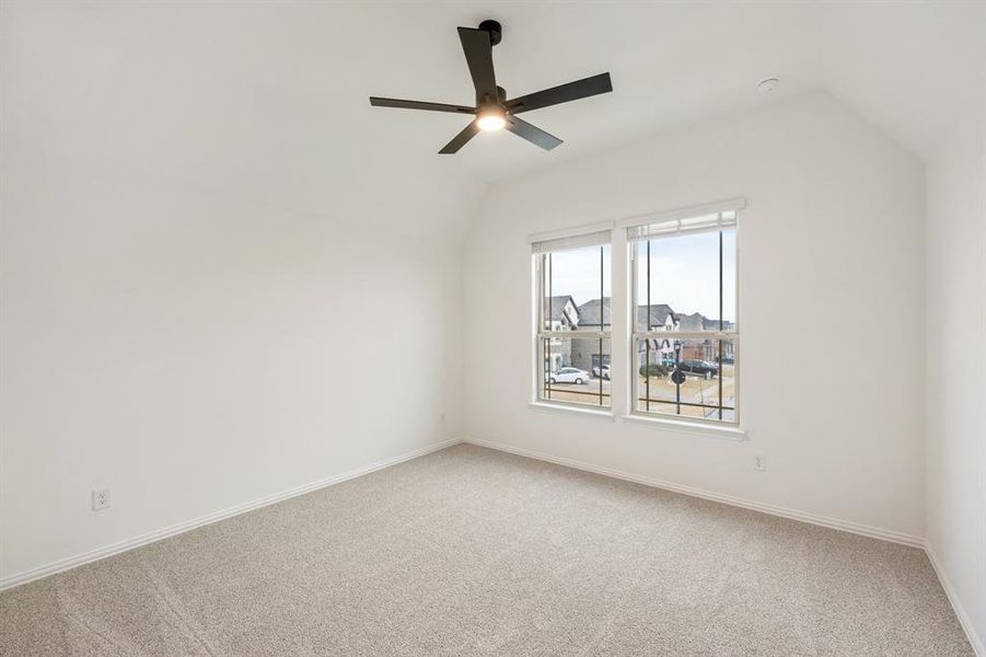 Spacious, unfurnished interior of a new home in Villages of Hurricane Creek, Anna (Image 30).