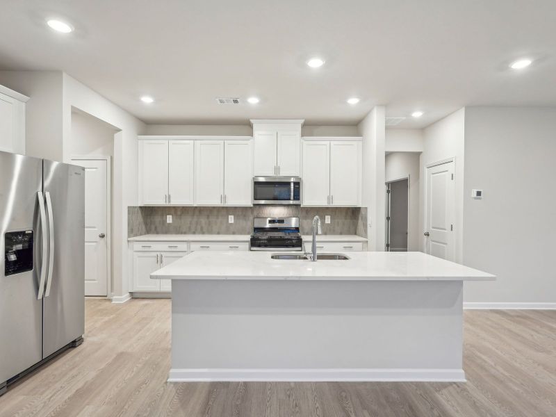 Furnished interior view inside a new home in Ivey Township, Dallas (Image 3).