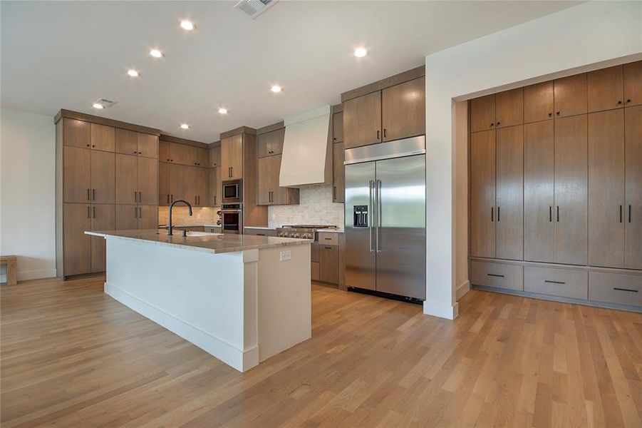 Furnished interior view inside a new home in , Heath (Image 3).