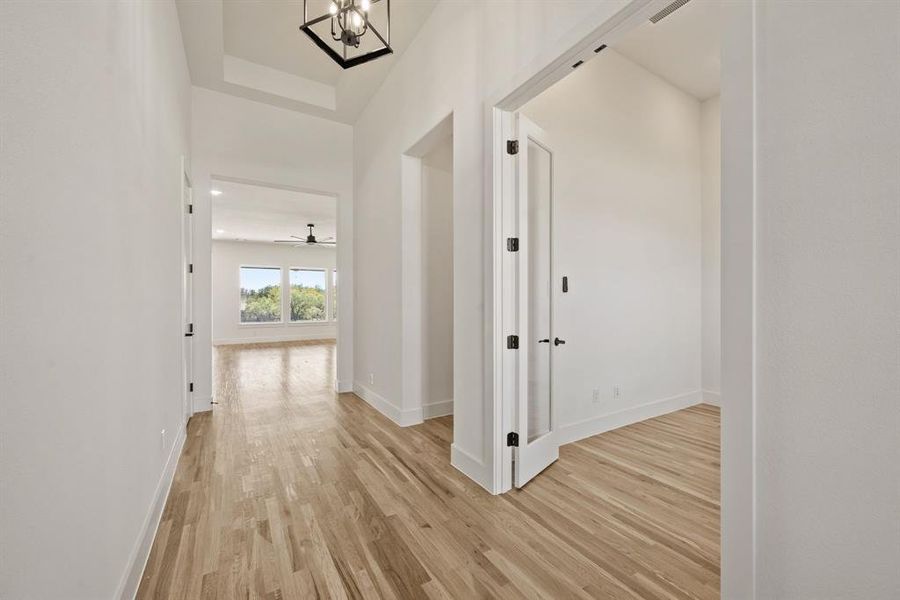 Spacious, unfurnished interior of a new home in Rolling Creek Ranch, Aledo (Image 31).