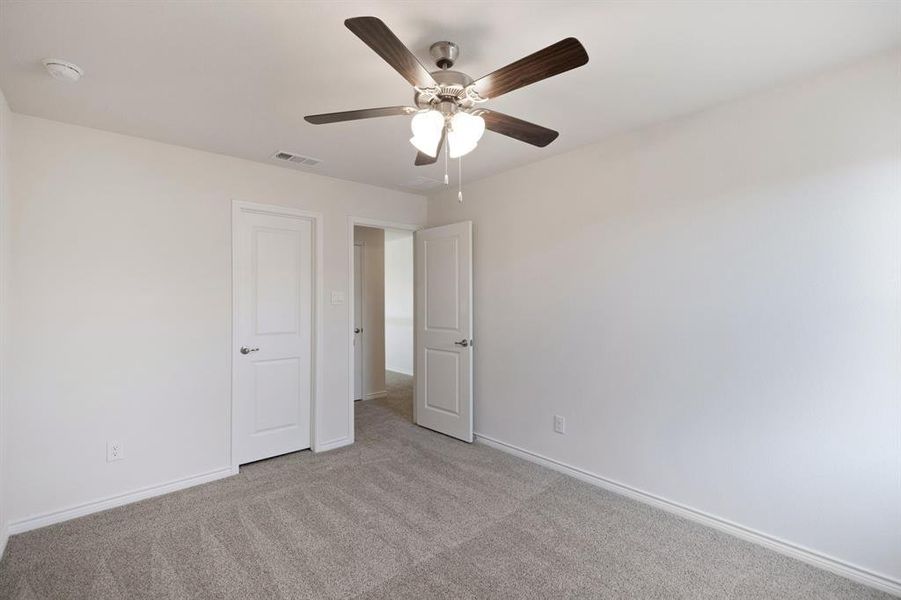 Spacious, unfurnished interior of a new home in , Anna (Image 20).