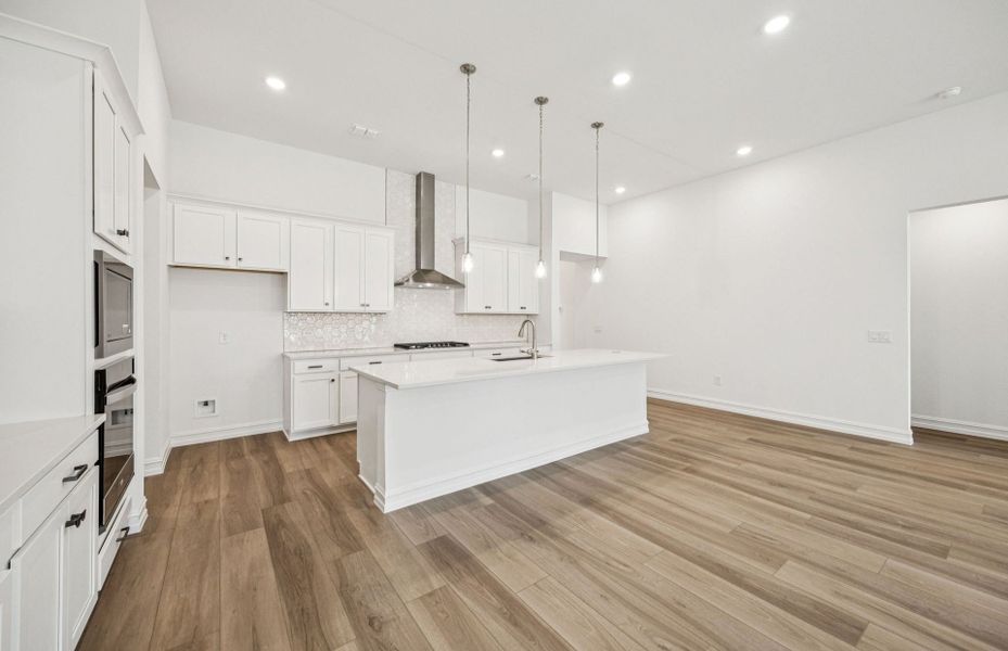 Representative furnished interior of a home built from the Azle by Pulte Homes in Indigo Bay, Myrtle Beach (Image 4).