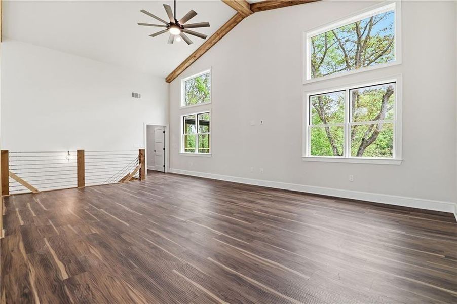 Spacious, unfurnished interior of a new home in , Acworth (Image 25).