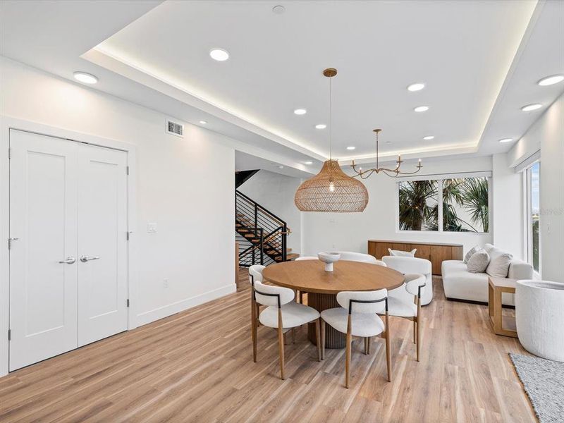 Furnished interior view inside a new home in , Clearwater (Image 20).