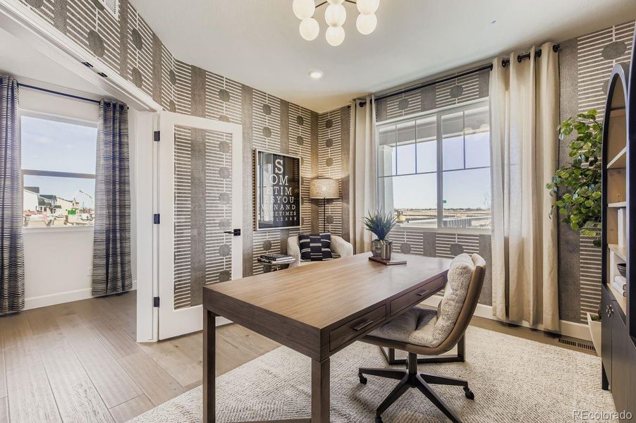 INTERIOR PHOTOS ARE WILLOW MODEL HOME.