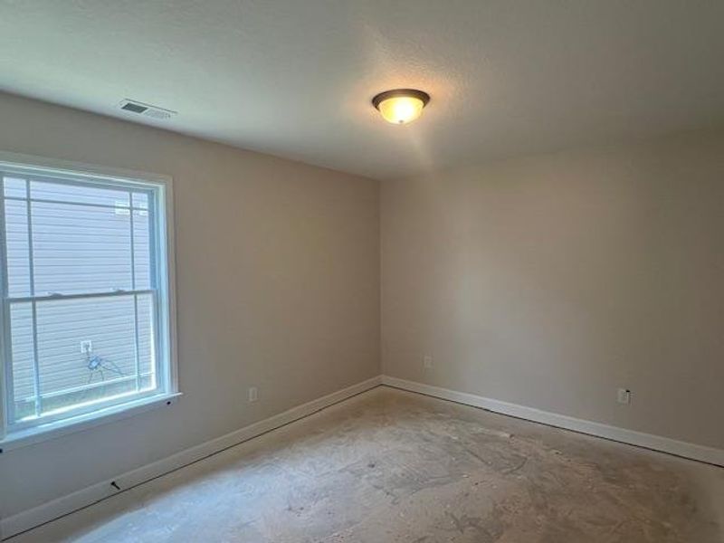 Spacious, unfurnished interior of a new home in Cleveland Meadows, Spartanburg (Image 11).