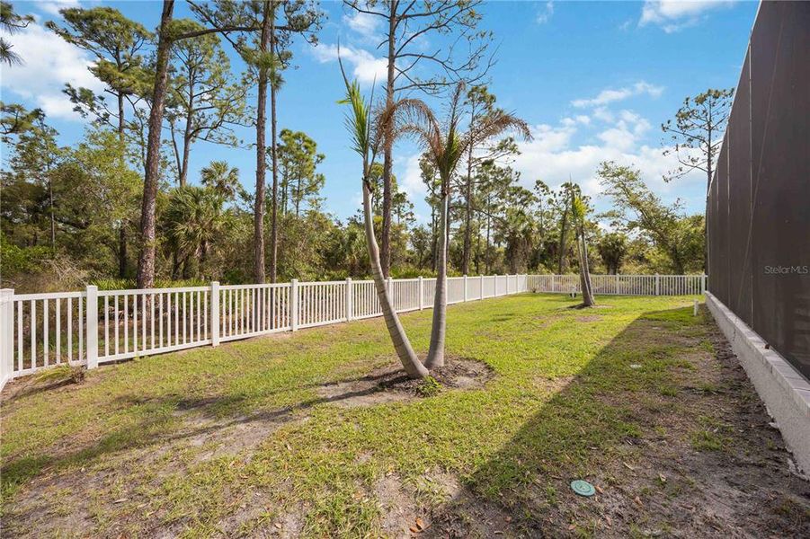 Exterior details and patio area of a home in , Port Charlotte (Image 28).