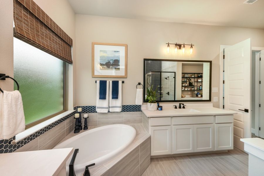 Furnished interior view inside a new home in Lakeview Heights, Azle (Image 24). Furnished interior view inside a new home in Lakeview Heights, Azle (Image 24).