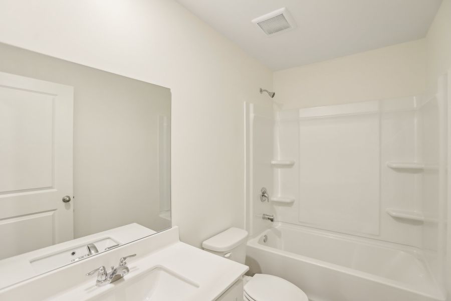 Representative furnished interior of a home built from the Triton by Starlight Homes in Chestnut Grove, Douglasville (Image 16).