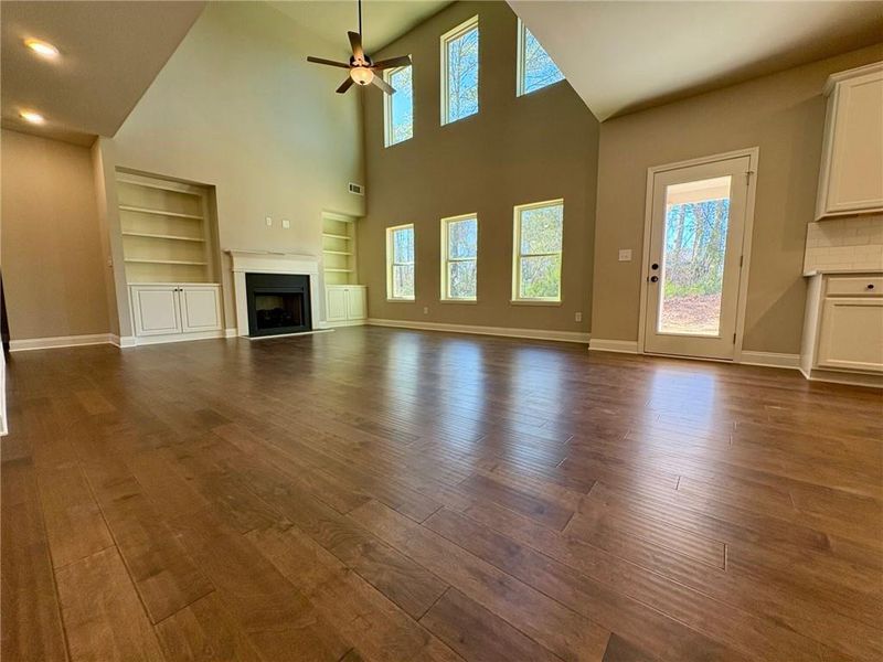 Spacious, unfurnished interior of a new home in , Grayson (Image 28).